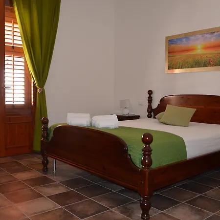 Papavero Bed and breakfast 4*